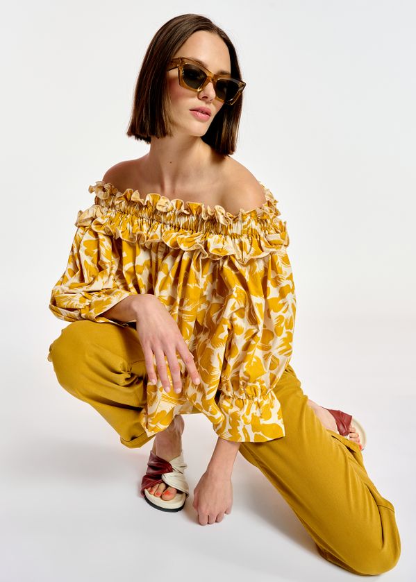 White and ochre tropical print off-the-shoulder top - Essentiel 