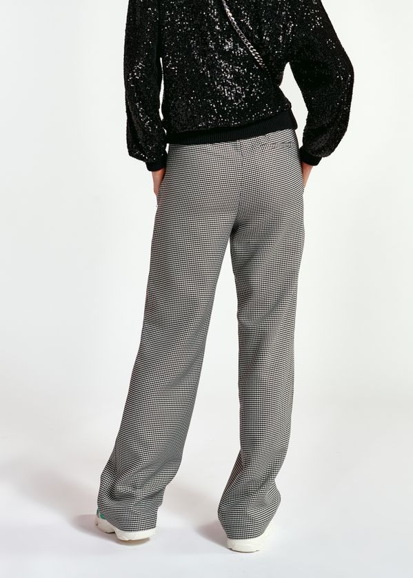 black off white pants